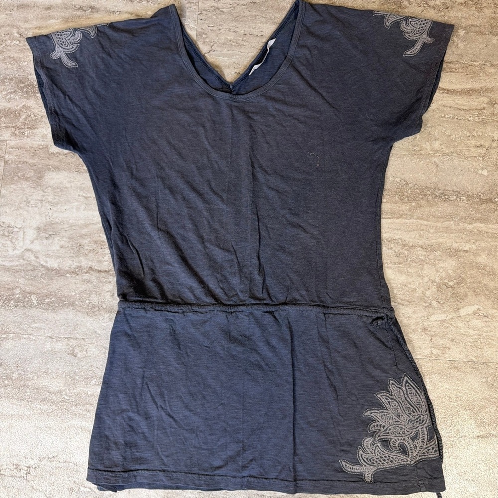 Athleta Gray Embroidered V-Neck Drawstring Waist Tunic Top Size M